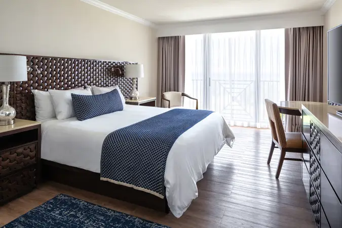 Image for room SKSV - Opal Grand Oceanfront Resort & Spa King Guest Room.webp